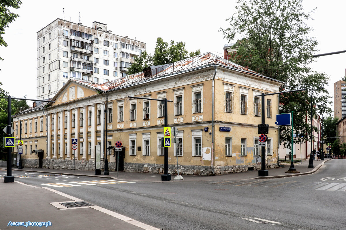 Усадьба купца Александрова и флигель художника Рокотова в Гороховском  переулке | Тайный фотограф Москвы | Дзен