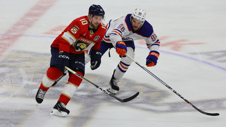    Владимир Тарасенко (слева). USA Today Sports