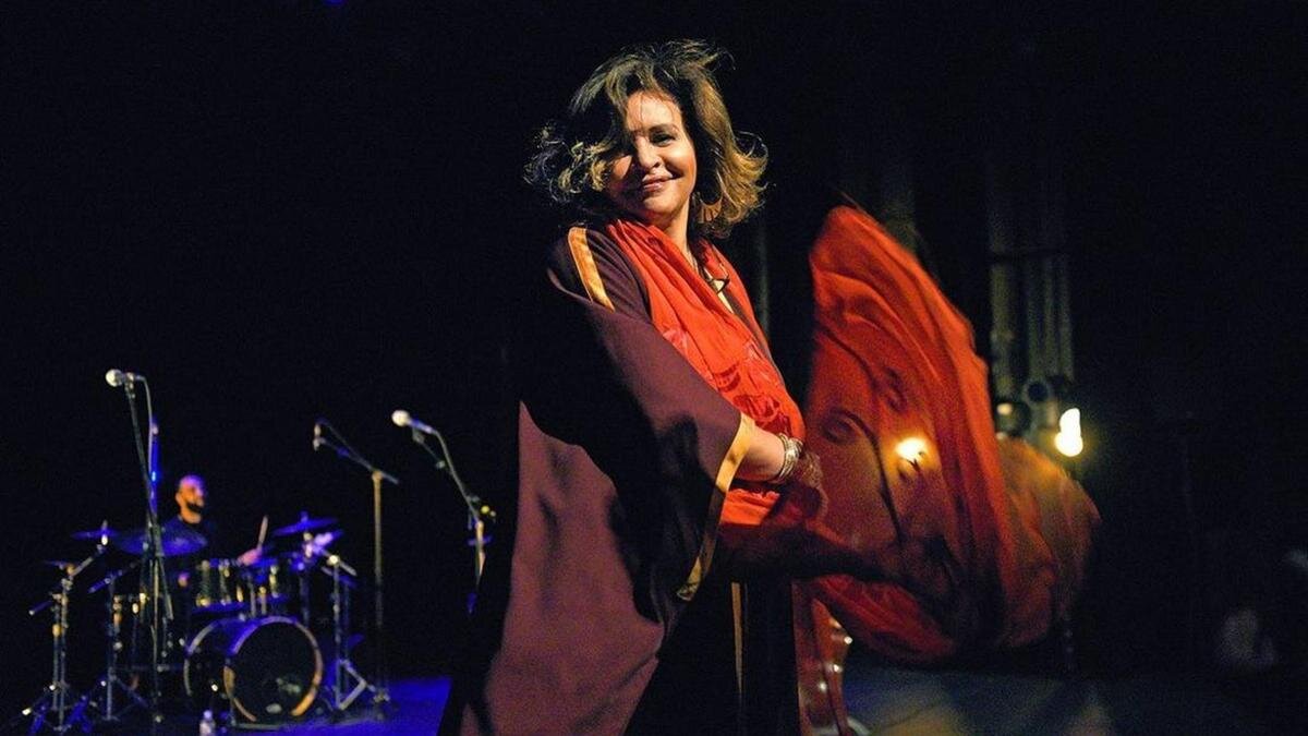    Французско-тунисская певица Амина Аннаби:Instagram.com / amina.annabi.officiel