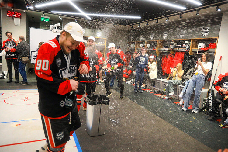    «Общая работа привела к Кубку. Самое главное, у нас есть полное взаимопонимание».   
Фото: «БИЗНЕС Online»