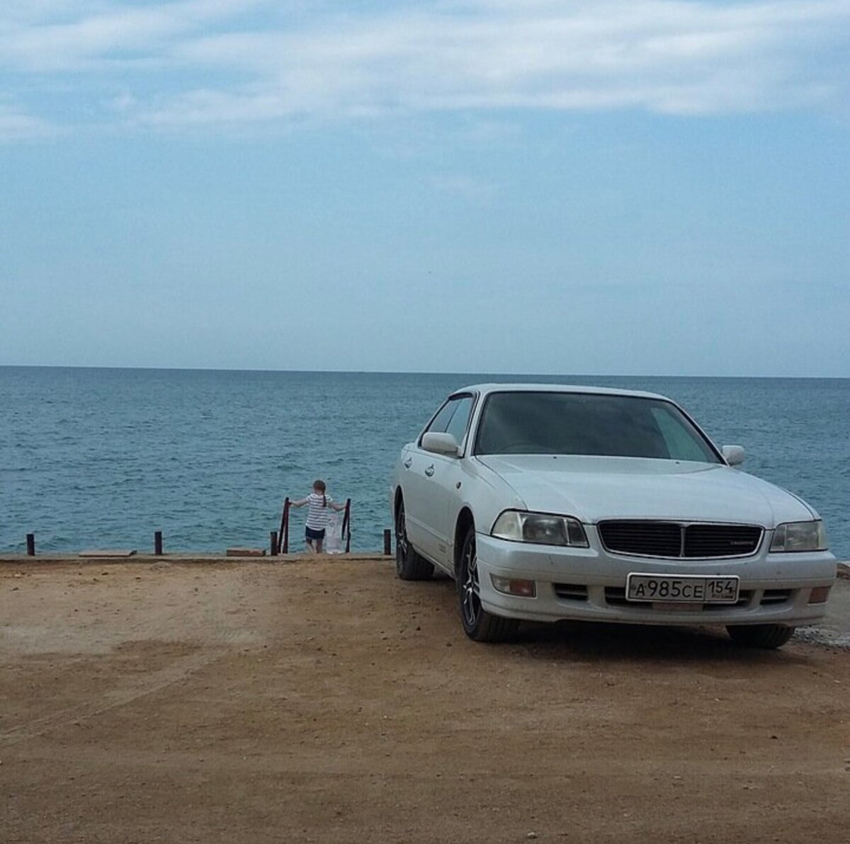 Наш любимый Ниссан Леопард, машинка редкая и весьма комфортная. Отдыхаем в Евпатории.