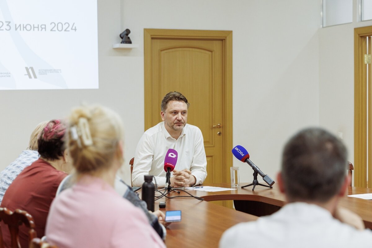     Автор: Жанна Беляева Источник: Музей-заповедник имени Арсеньева