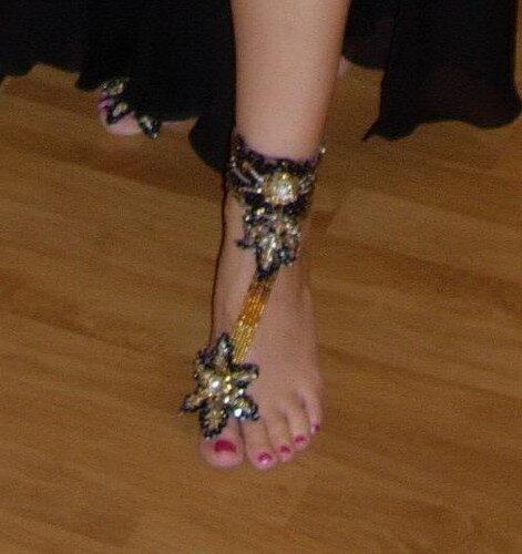 Браслет вышит на джинсовой ткани, использовала бисер, пайетки, стразы.