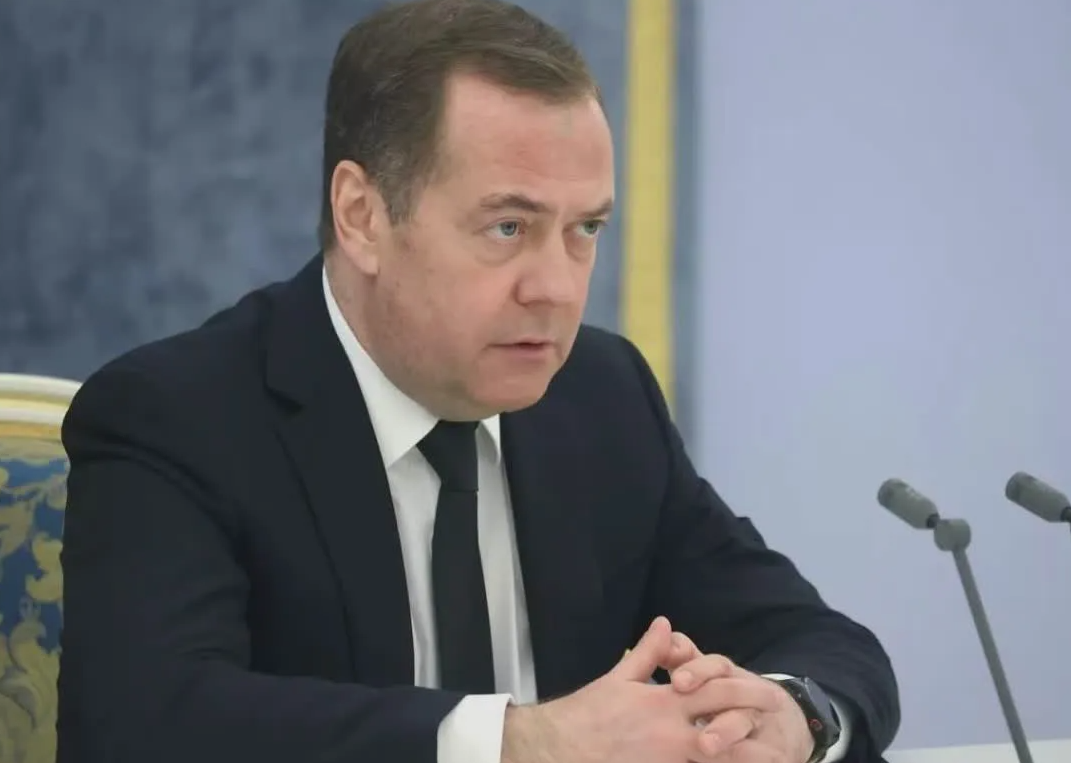 Дмитрий Медведев