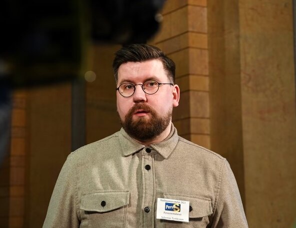 Член партии "Истинные финны" Себастиан Тюнккюнен.