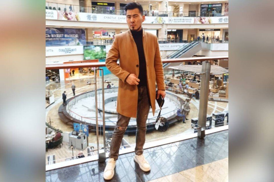    Неизвестные напали на мужчину прямо возле его дома и устроили над ним расправу на глазах его семьи. Фото: из личного архива героя публикации