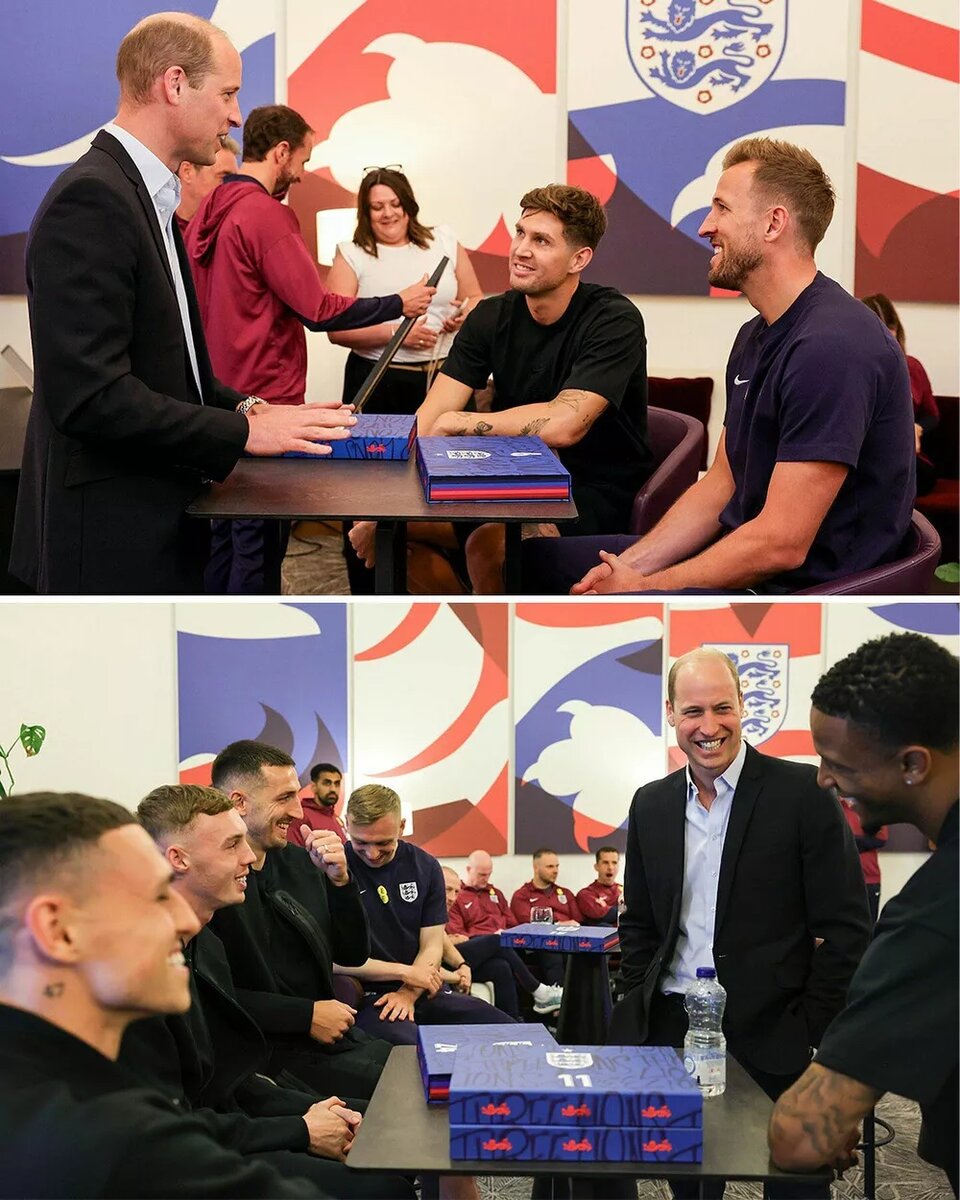 Уильям с игроками сборной Англии📷
