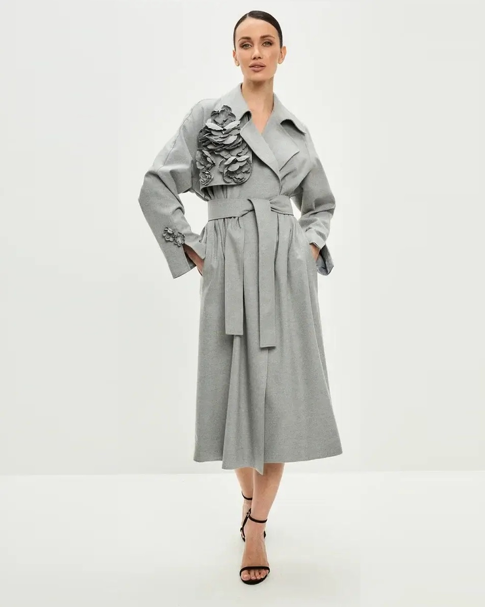 Тренч с цветами ручной работы 