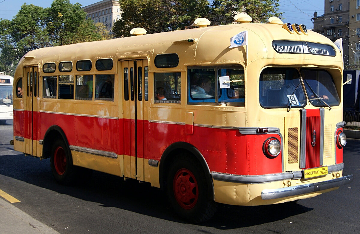 Советский автобус ЗИС-154 Выпускался с с 1946 по 1950-й год. Источник фото fb.ru