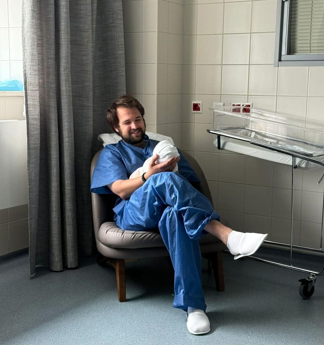 И. Роддом 2 родовая палата красноярск. 3 роддом красноярск. Родильный дом 3 москва. Роддом 3 казань история здания.