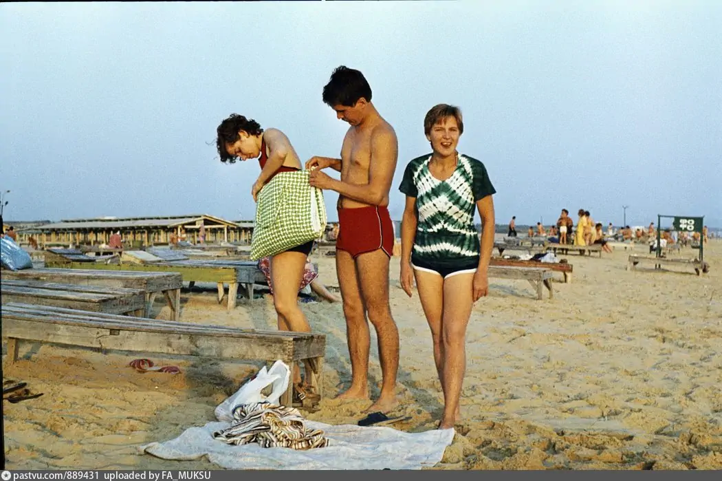 Пляж в Витязево. Фото 1986 года.