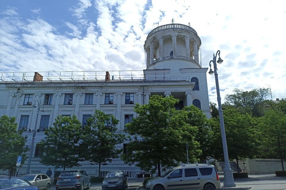    ЗДание снова станет белоснежным Елена Рюмина