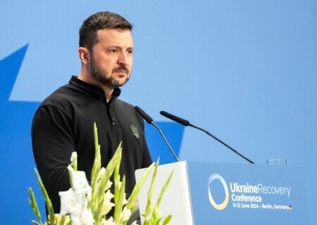    Зеленский в Берлине требует Patriot и призвал союзников начать восстановление энергетики Украины уже сейчас