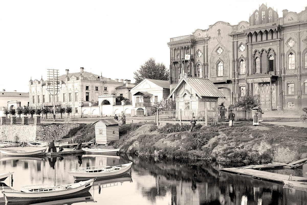 Берег Городского пруда у Окружного суда, 1895-1899 гг. Автор фото: В.Л. Метенков