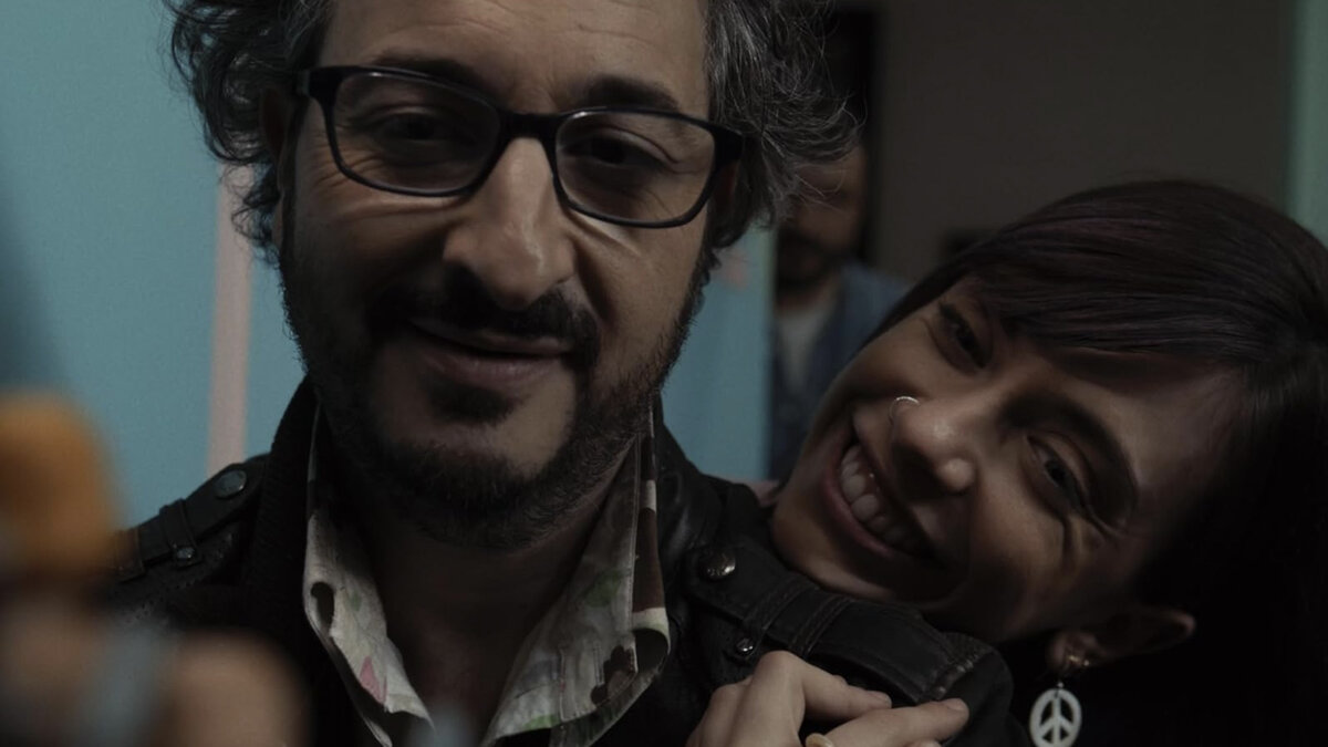 Кадр из фильма "Журнальный столик"