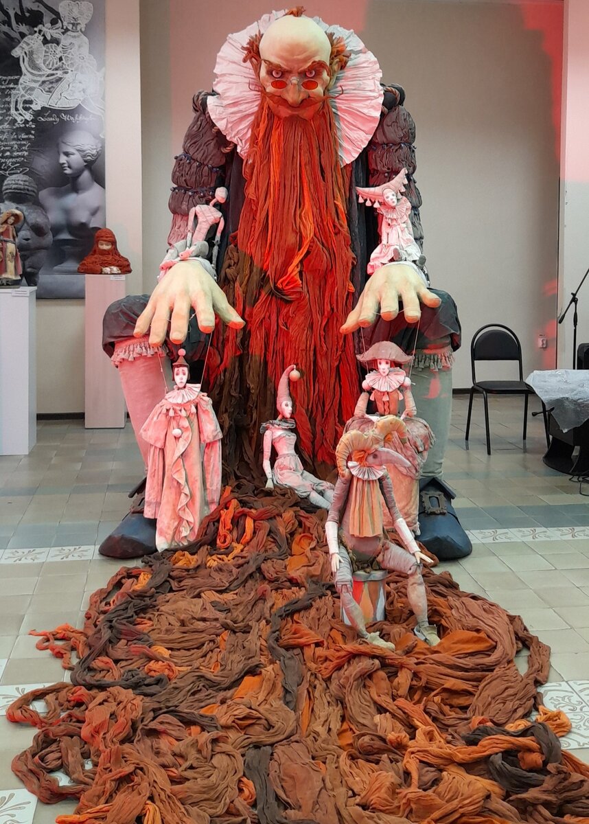 Карабас-Барабас. Фото автора.