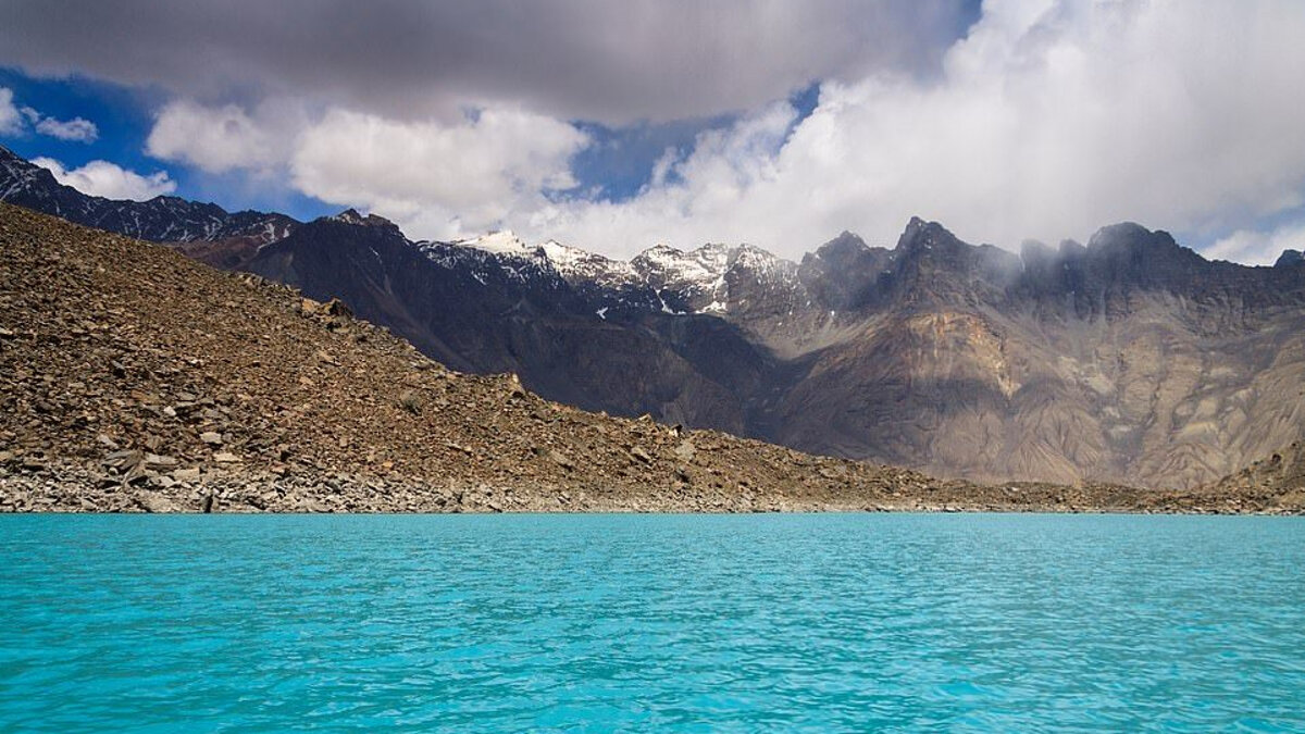 It appeared only 113 years ago – Lake Sarez. It was born in a landslide, destruction and chaos. And, ironically, it will end its existence in exactly the same way. 17 cu.-4