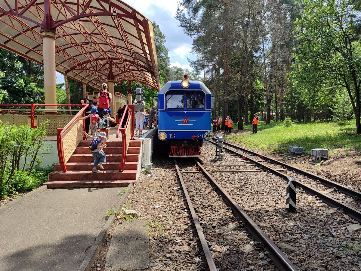 Московская детская железная дорога в Кратово. Наш отзыв, фото, расписание |  Выйти из дома | Дзен