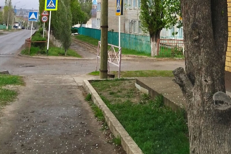    Фото автора письма. Улица Калинина у школы № 12