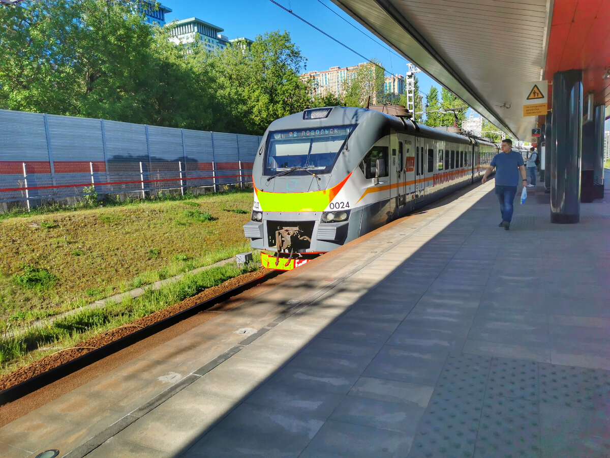 Электропоезд ЭП2Д-0024 на МЦД2 на МЦД Щукинская.