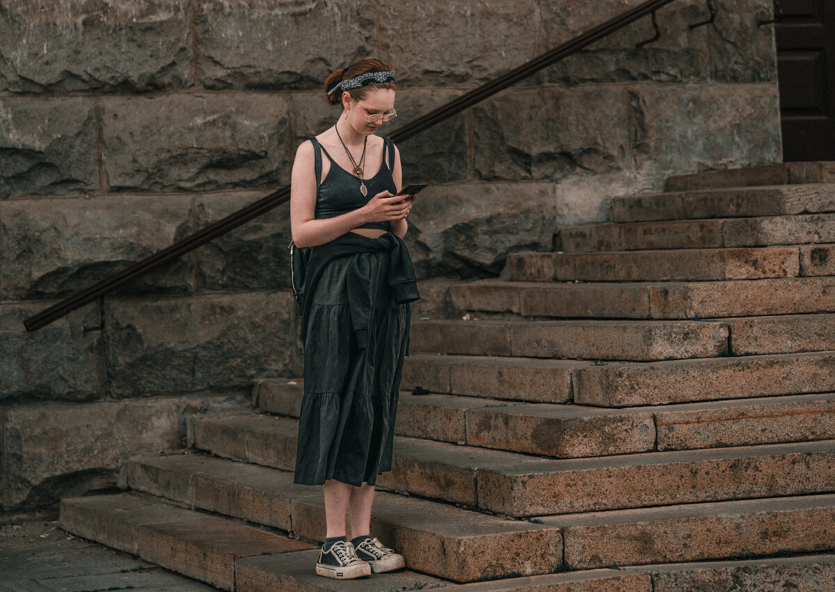 Она сказала мне, что художница