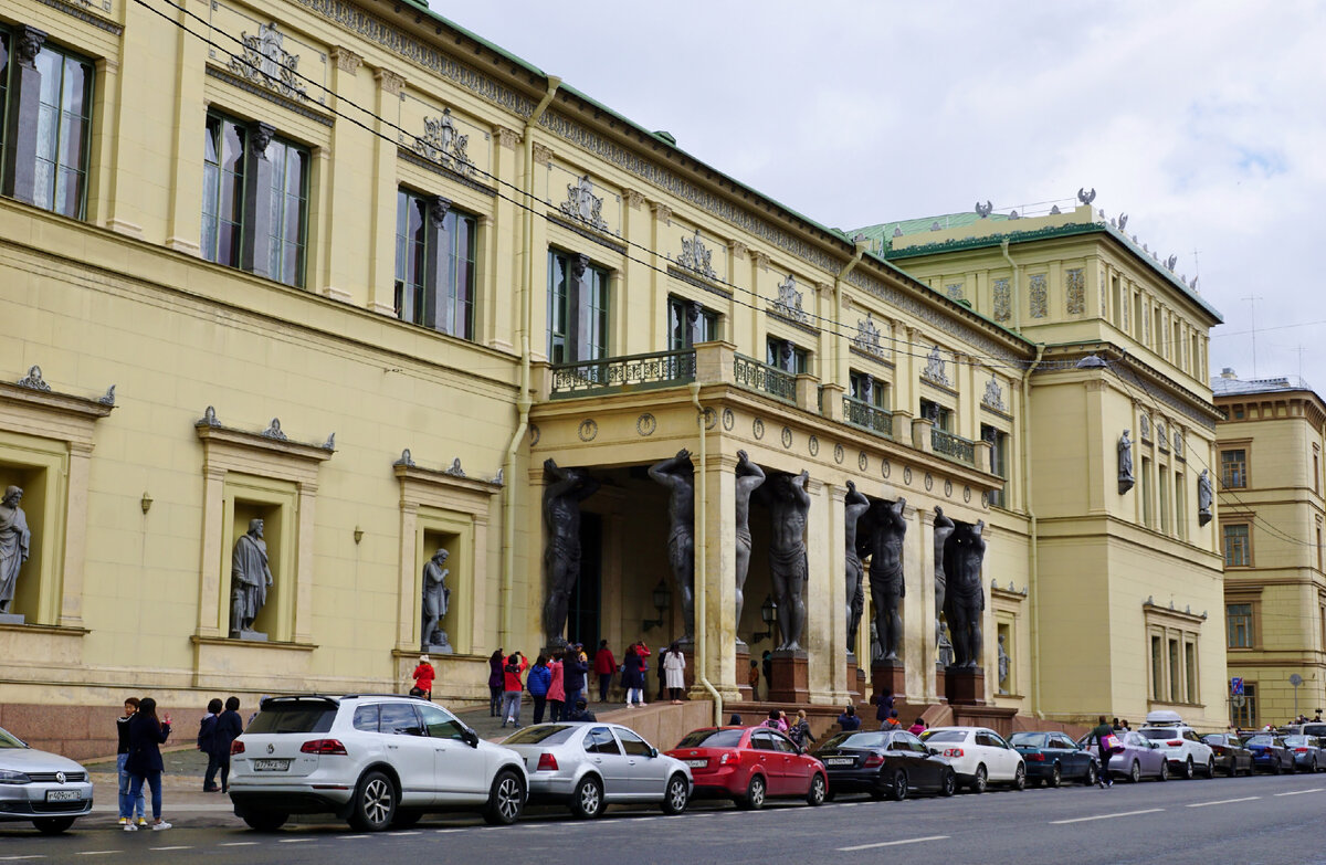 Портик Нового Эрмитажа.