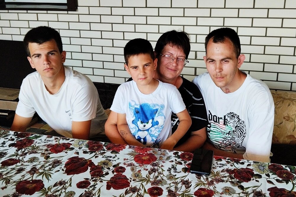    Родные делают всё, чтобы вернуть Женю к полноценной жизни. Фото: АиФ-Северный Кавказ/ Валерий Близнец