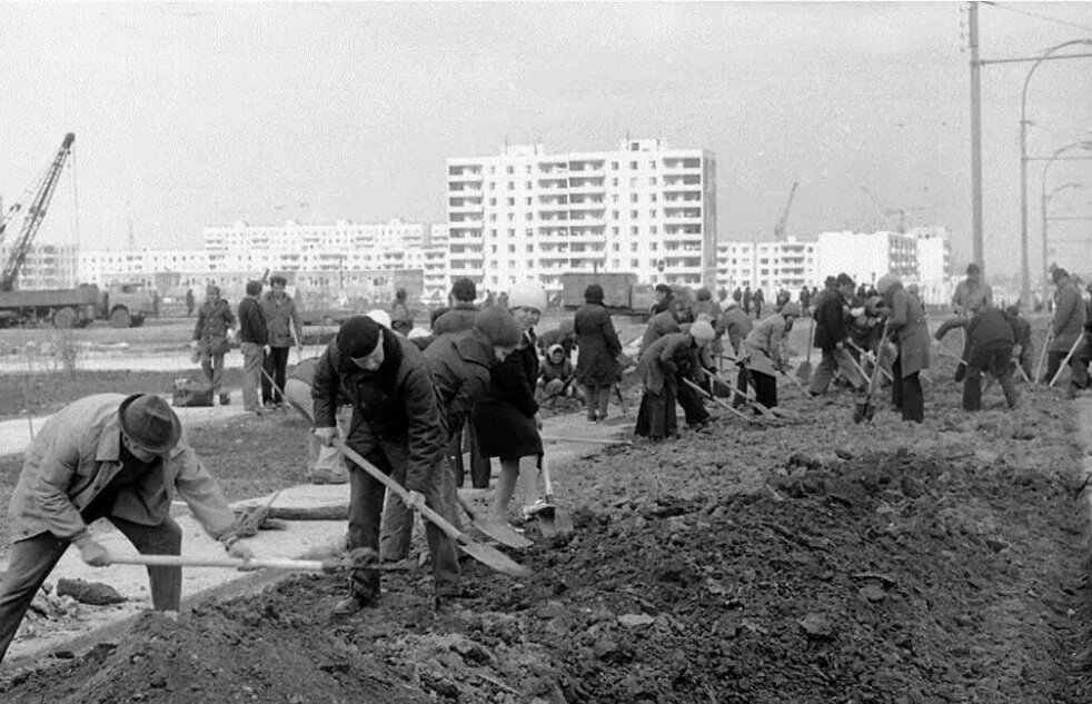 Субботник на месте ликвидированного кладбища