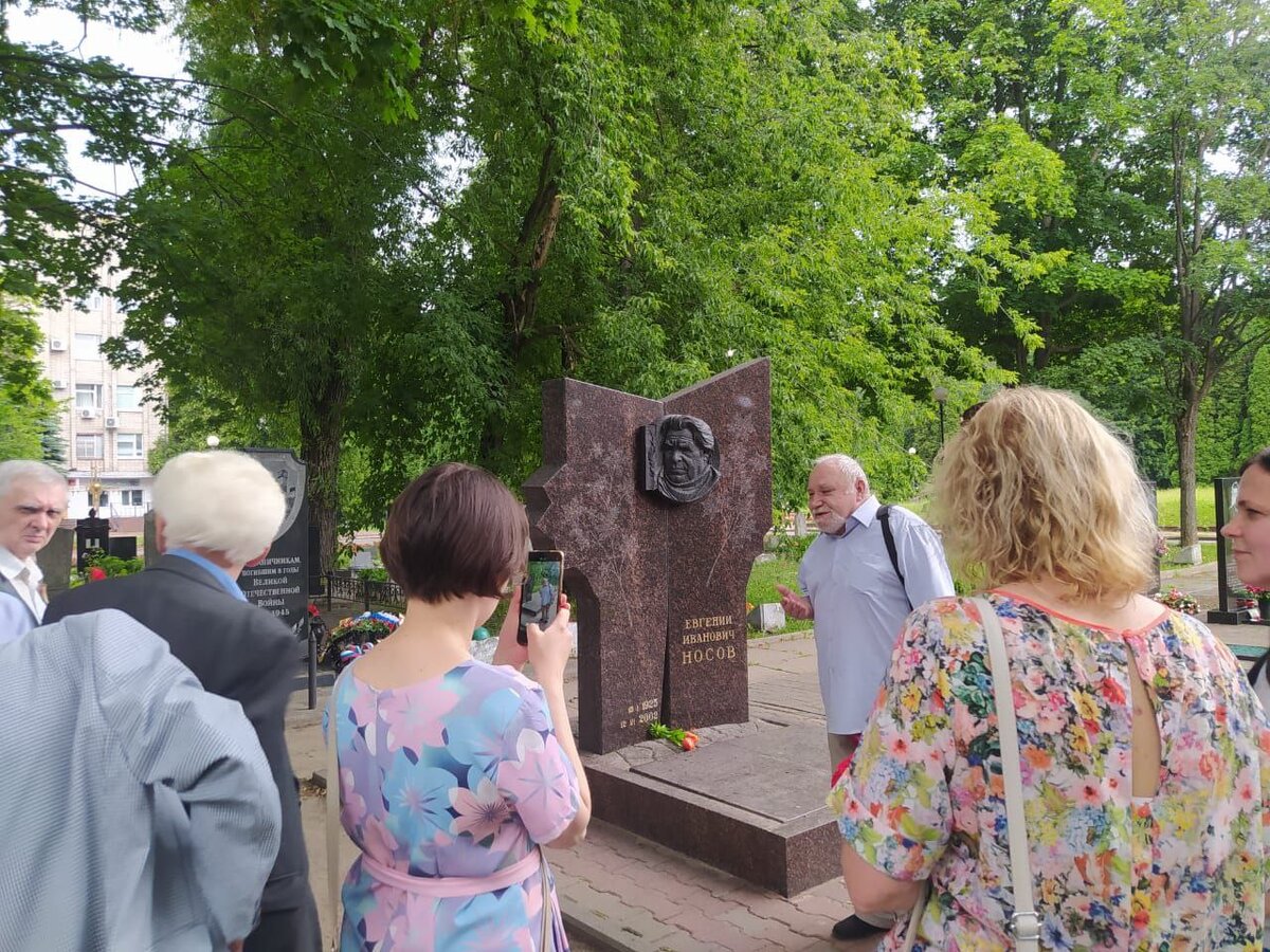    Куряне почтили память писателя Евгения Носова