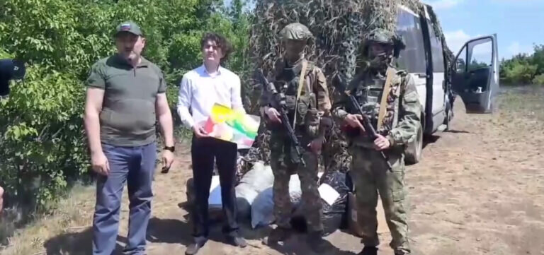    Очередной оренбургский творческий десант работает в новых регионах России Андрей Севостьянов