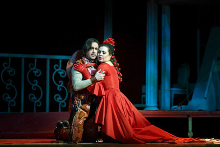  Сцена из оперы "Севильский цирюльник" Фото пресс-службы фестиваля