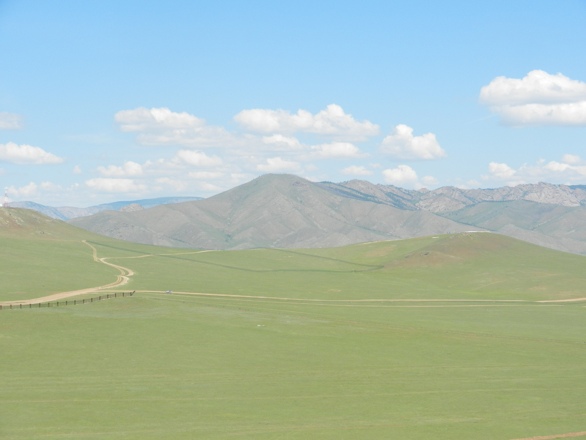 Пейзаж, когда-то располагавшийся на территории Улан-Батора...