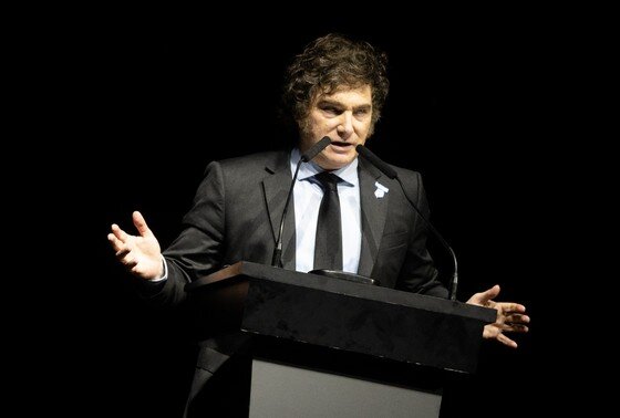    Хавьер Милей