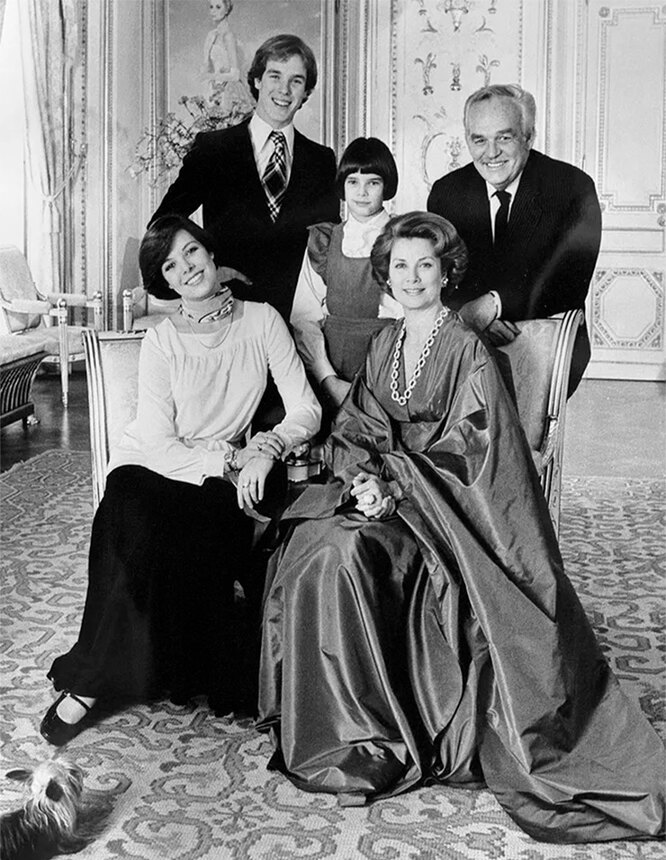 Князь Ренье, Грейс Келли и их дети