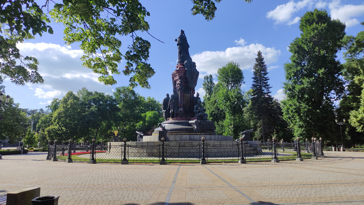 Памятник Екатерине II Памятник в Краснодаре