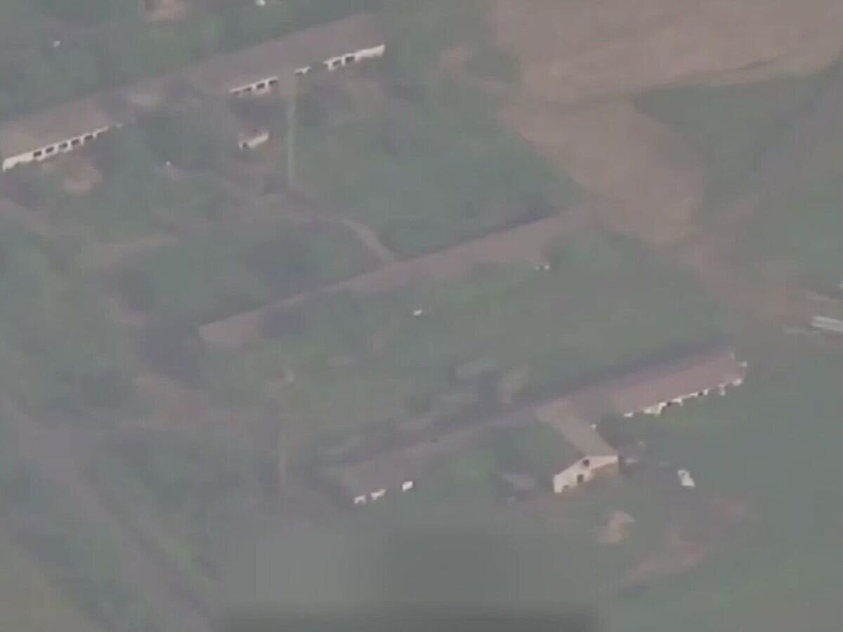    Ракетный комплекс "Искандер-М" поразил украинский дивизион С-300ПТ в Полтавской области© РИА Новости