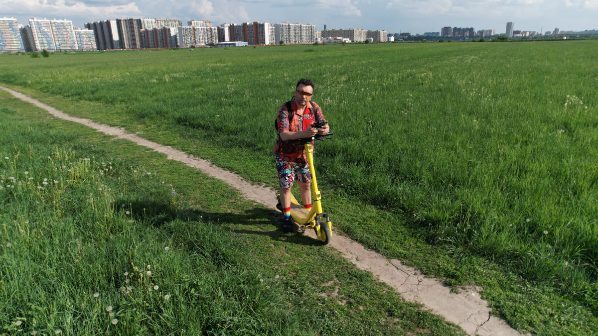 Еду в магазин на электросамокате