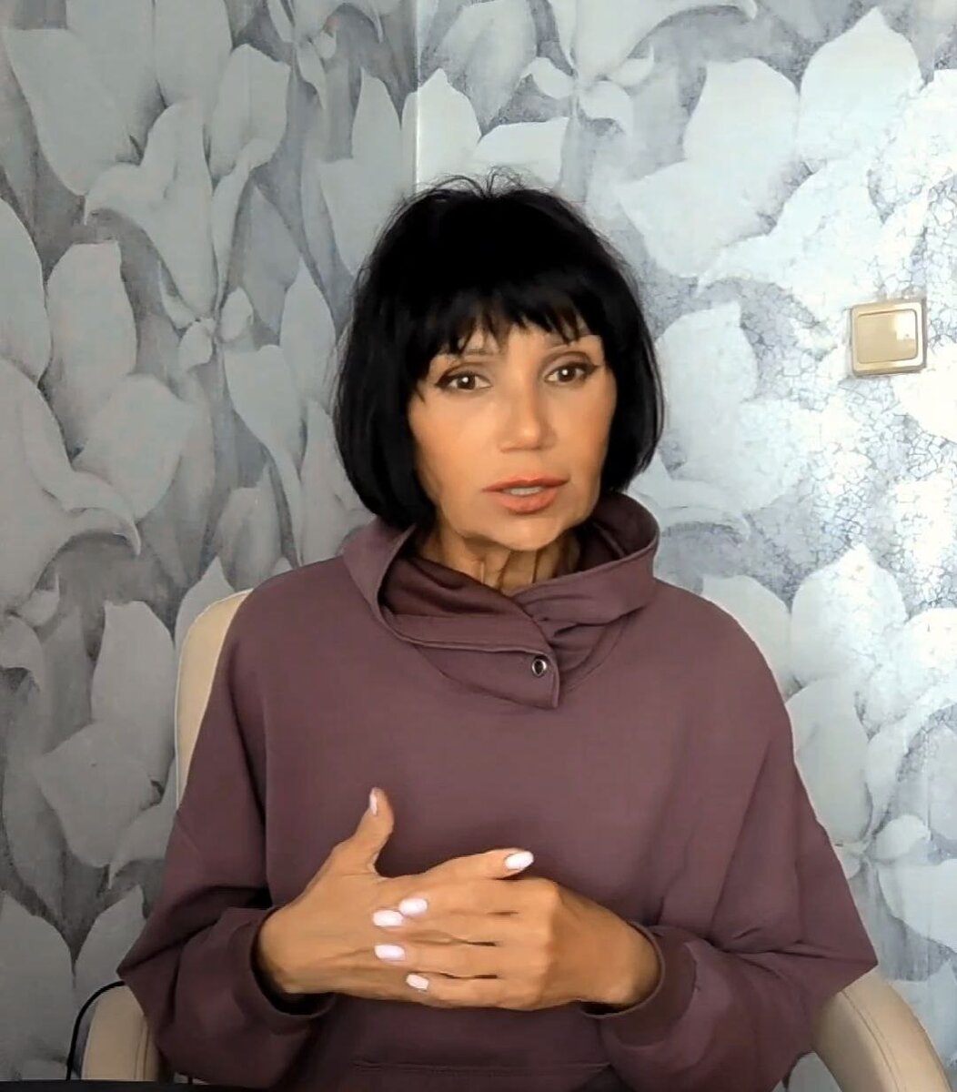 Чтобы научиться ходить малышу,  ему не надо уметь ходить. 
Но чтобы уметь ходить, надо начать.                      М. Роот