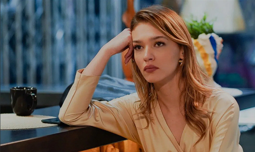 Мелиса Денгель | Кадр из сериала «Постучись в мою дверь», 2020-2021, Турция