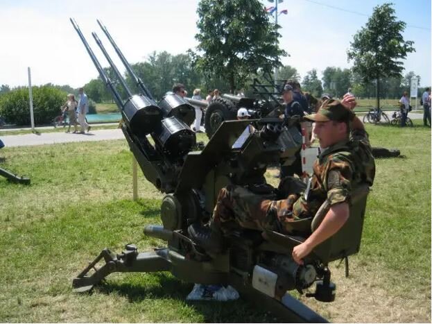 Актуальность, на сегодняшний день, антидроновых средств прямо пропорциональна успехам применения беспилотной авиации в боевых действиях, а успехи ошеломляющи.-33