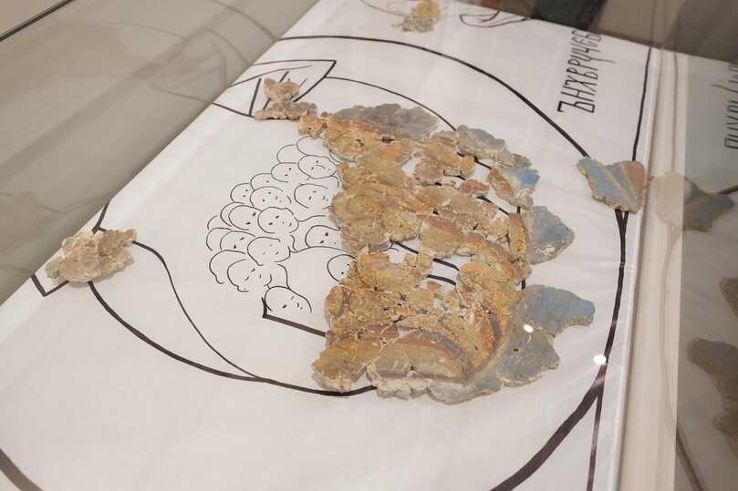     Реставраторы кропотливо восстанавливают разрушенные в годы войны фрески. Фото: novreg.ru