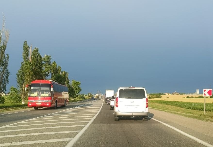 Оплата не избавит туристов от пробок. 