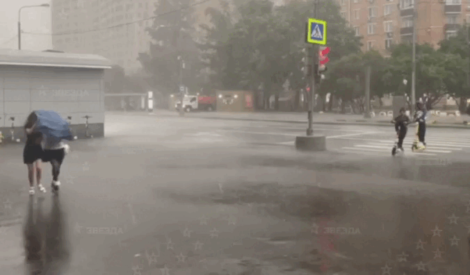 Самокатчики впереди планеты всей. 
