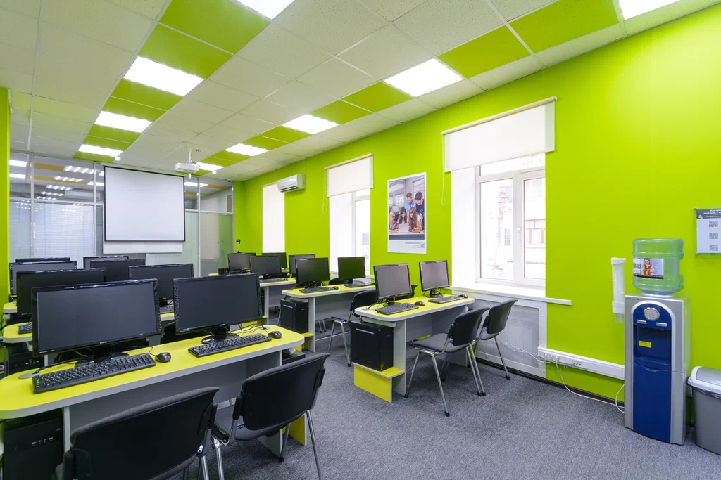 TOP IT School