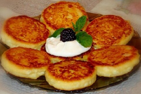 Рецепт Сырники с изюмом