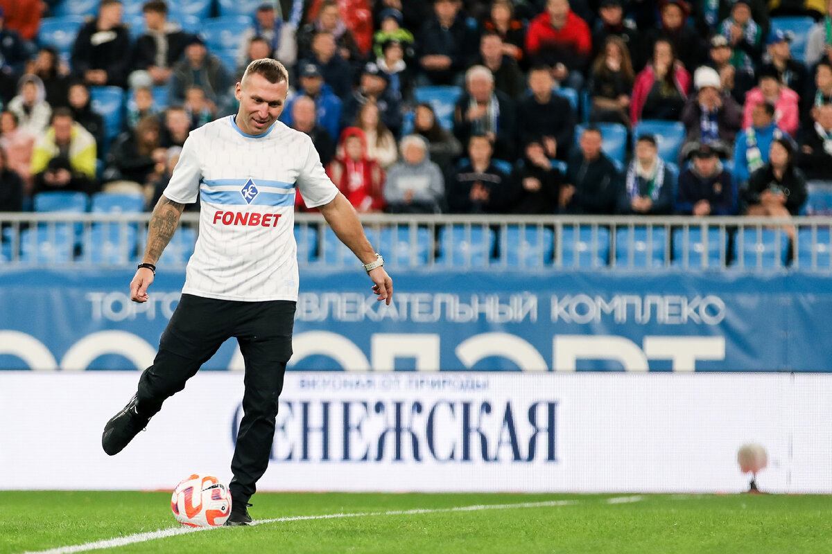 Андрей Сироткин открывает матч премьер-лиги "Крылья Советов" - "Краснодар". Фото: ФК "Крылья Советов"