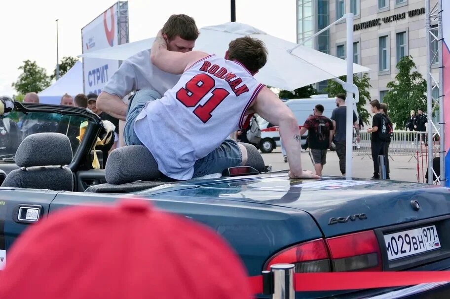 Листайте вправо, чтобы увидеть больше изображений