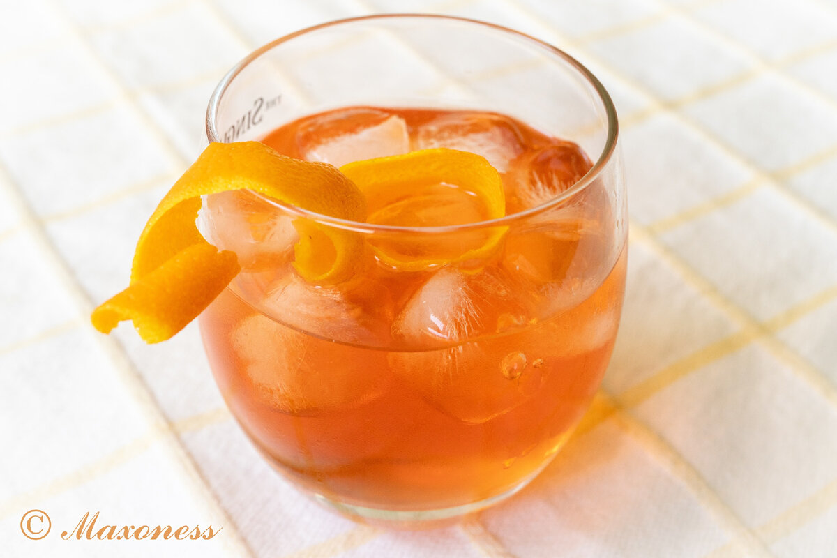 Коктейль «Сливовый негрони» 