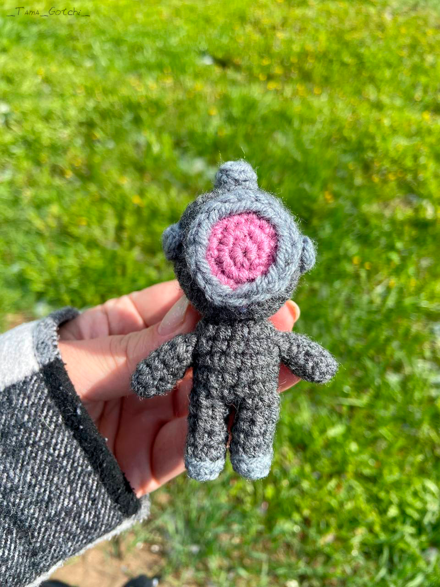 Вязаная игрушка по игре "⚠️ Content Warning ⚠️"