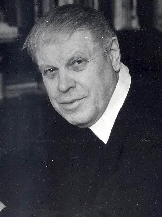  Администрация поселка Ставрово https://stavrovo-info.ru/segodnya-4-aprelya-rovno-23goda-nazad-ne-stalo-vladimira-alekseevicha-soloukhina.html